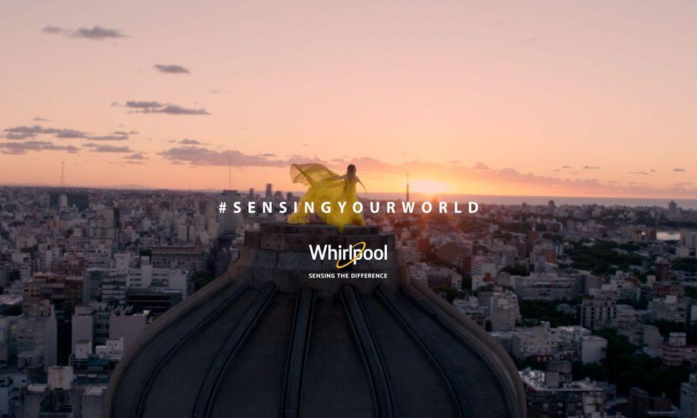 Campanha Sensing Your World W Collection Deusa 01