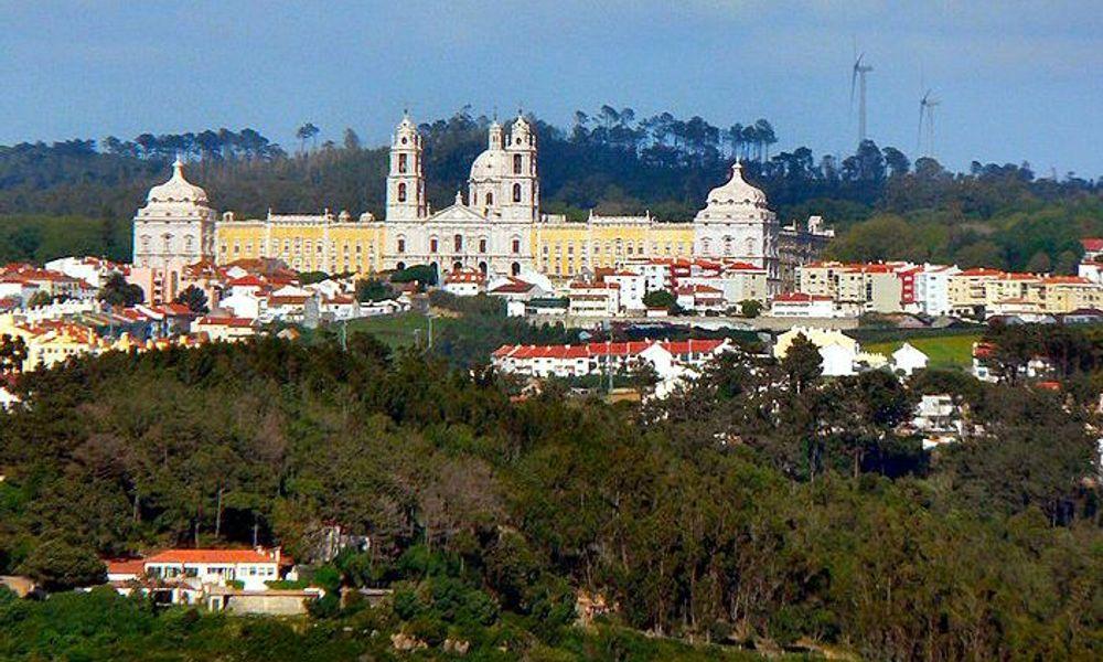 800px-Mafra_-_Palácio