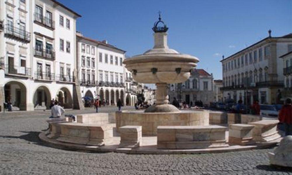 Evora 1