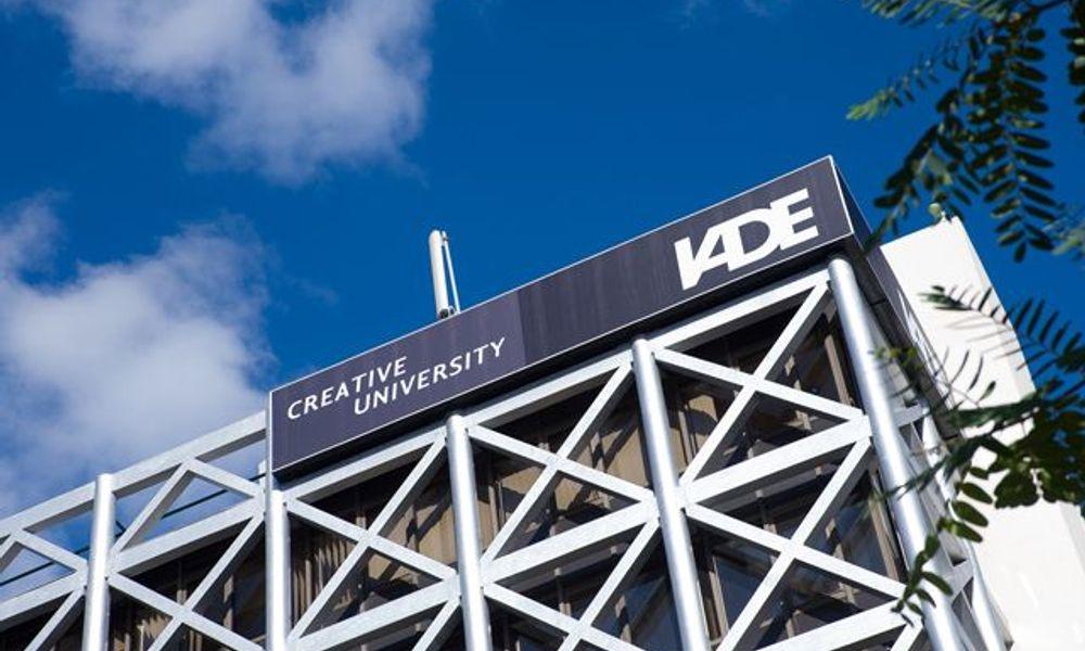 Fachada IADE
