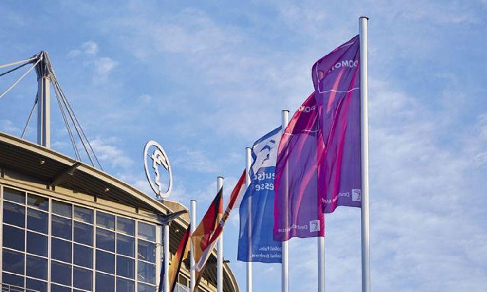 Fahnen mit DOMOTEX - Logo
